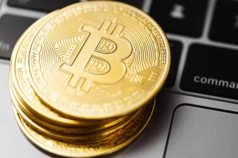 “Demystifying Bitcoins: A Beginner’s Guide To Cryptocurrency And Beyond”